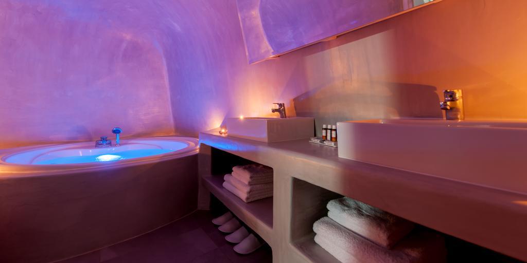 Evmenia Luxury Cave Villa Oía Quarto foto